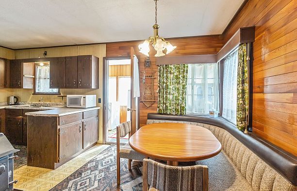 5670 Columbia Street Cambie