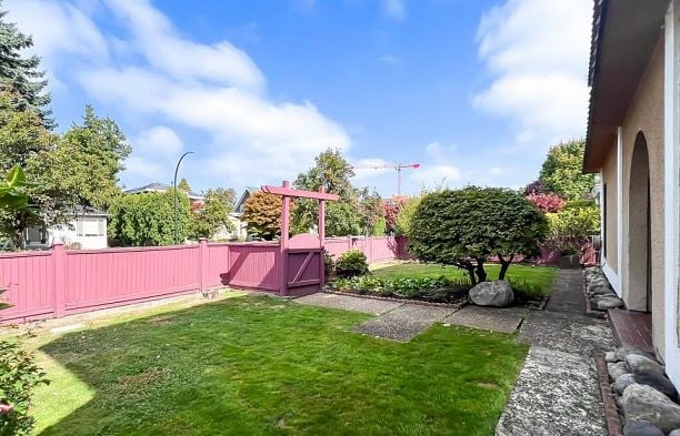 2236 W 18th Avenue Arbutus
