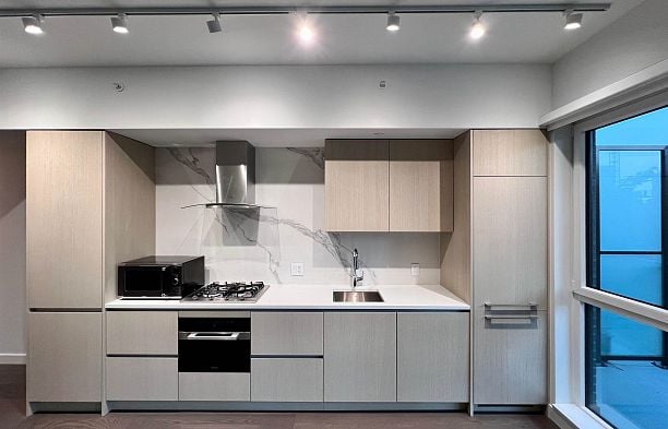 210 5168 Cambie Street Cambie