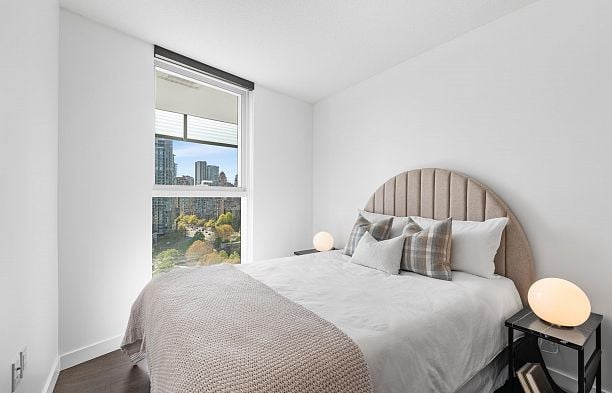 1585 87 Nelson Street Yaletown