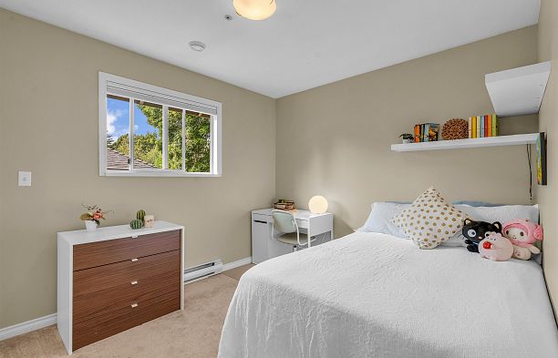 4 2535 W 6th Avenue Kitsilano