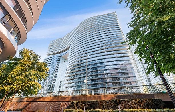 1585 87 Nelson Street Yaletown