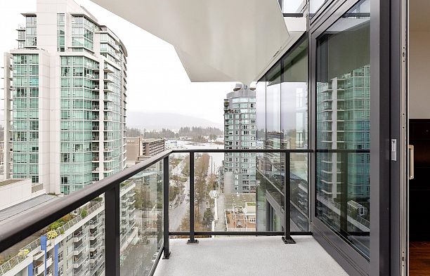 1201 620 Cardero Street Coal Harbour