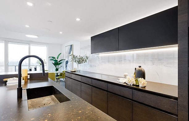 1201 620 Cardero Street Coal Harbour