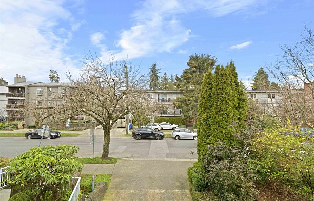 1868 W 8th Avenue Kitsilano