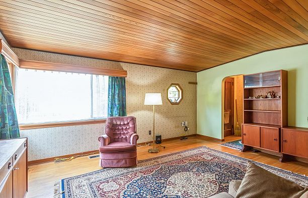 5670 Columbia Street Cambie