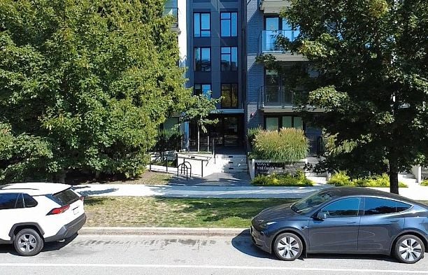 210 5168 Cambie Street Cambie
