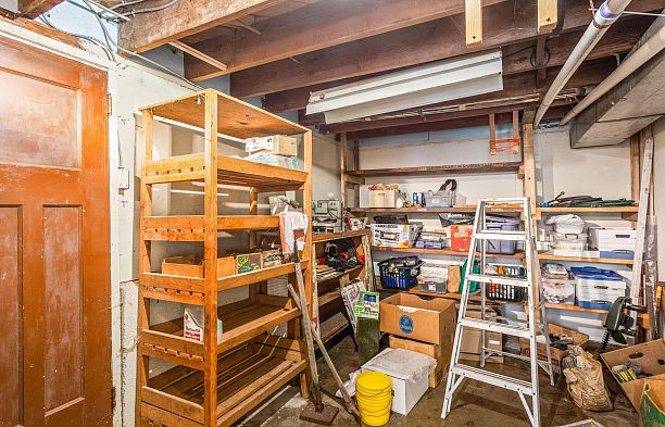 5670 Columbia Street Cambie