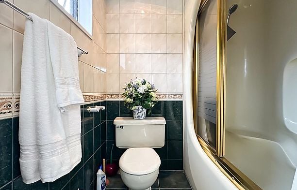 2236 W 18th Avenue Arbutus