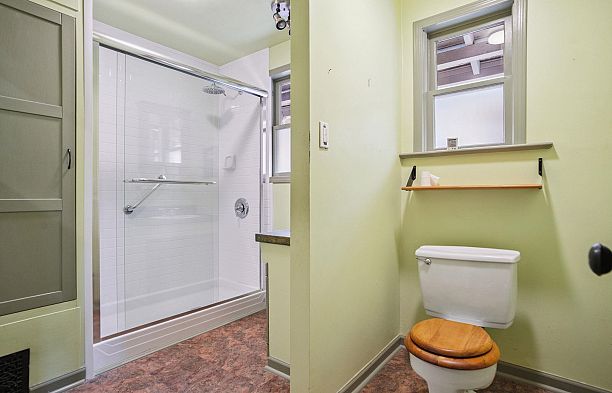 1842 Macdonald Street Kitsilano