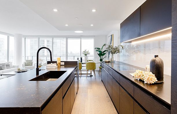 1201 620 Cardero Street Coal Harbour