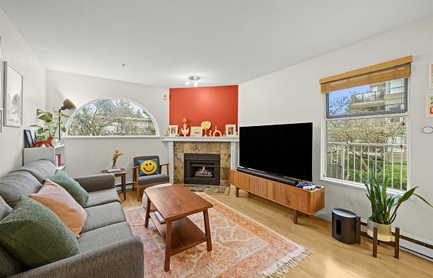 1868 W 8th Avenue Kitsilano