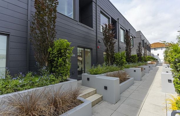 555 W 26th Avenue Cambie