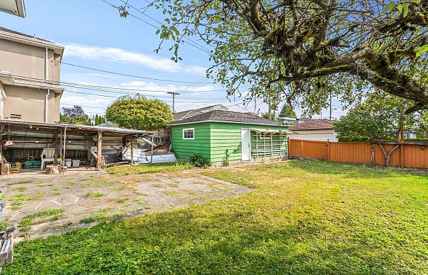 5670 Columbia Street Cambie