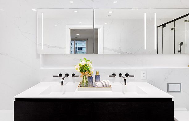 1201 620 Cardero Street Coal Harbour
