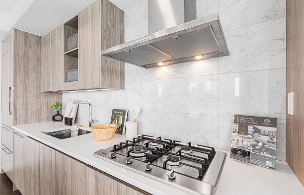 1585 87 Nelson Street Yaletown