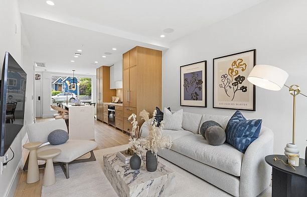 555 W 26th Avenue Cambie