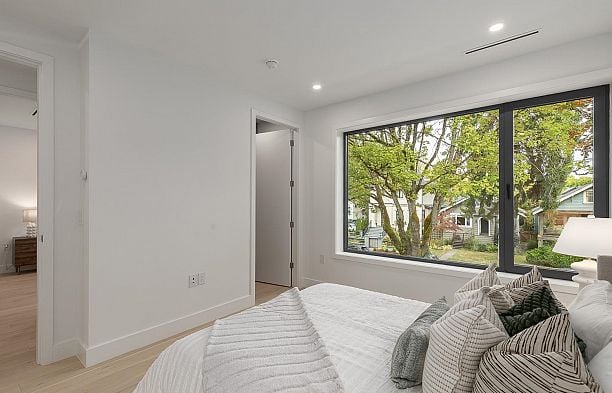 1 3186 W 11th Avenue Kitsilano
