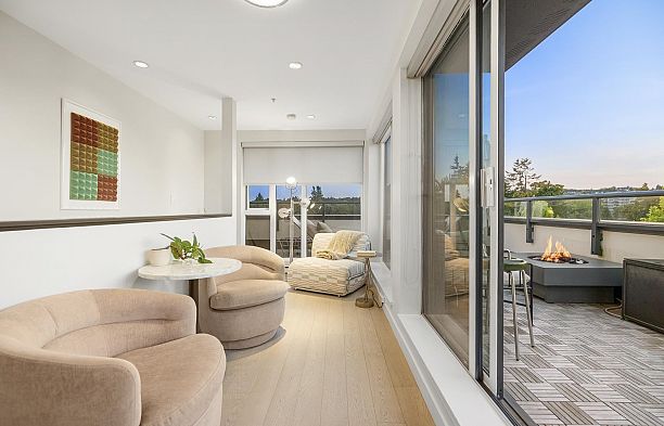 211 1961 Collingwood Street Kitsilano
