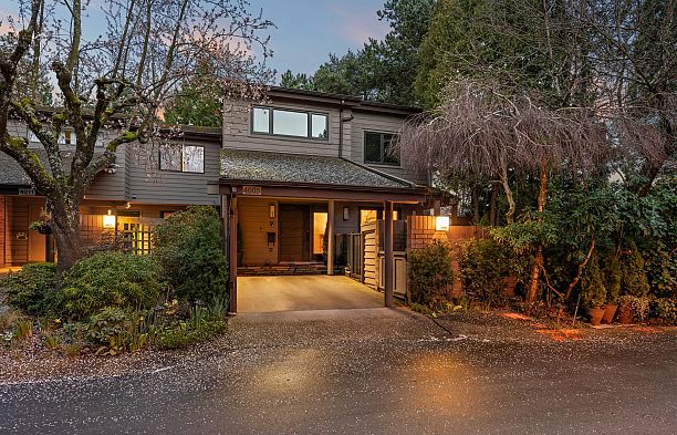 4005 Vine Street Quilchena