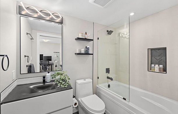 2308 928 Homer Street Yaletown