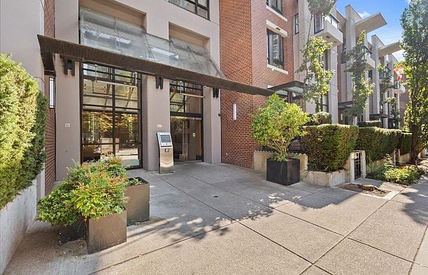 2308 928 Homer Street Yaletown