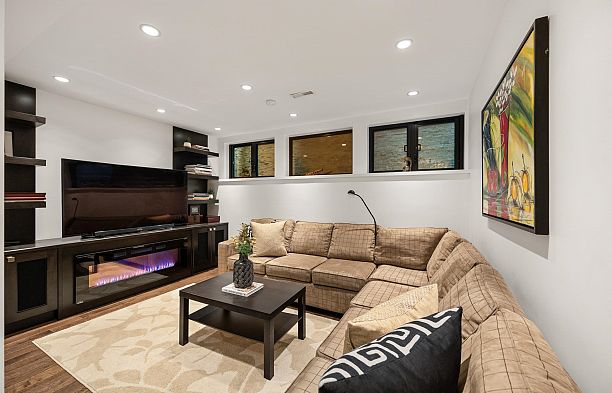 4005 Vine Street Quilchena