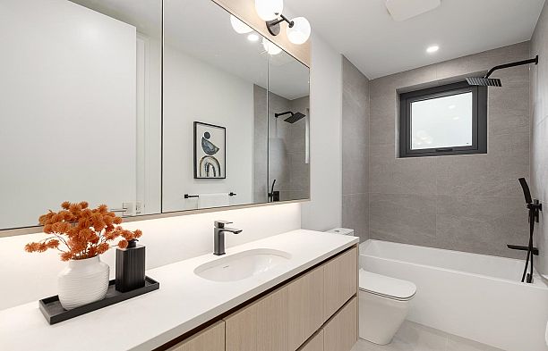 1 3186 W 11th Avenue Kitsilano