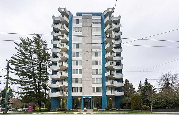 604 4691 10th Point Grey