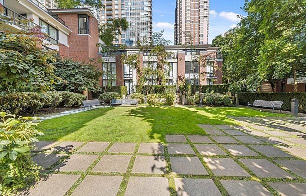 2308 928 Homer Street Yaletown