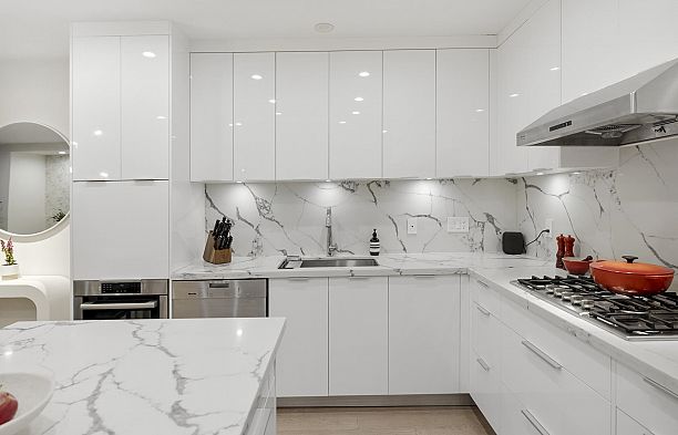 211 1961 Collingwood Street Kitsilano