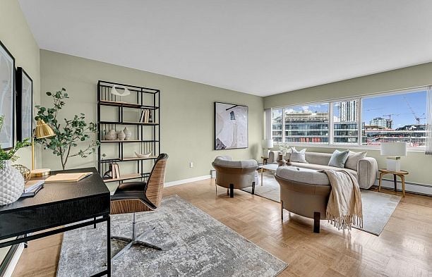505 5926 Tisdall Street Oakridge VW