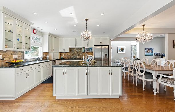 3506 W 42nd Avenue Southlands