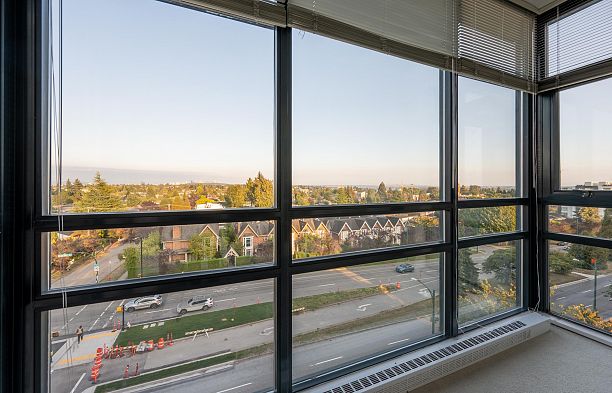 603 538 W 45th Avenue Oakridge VW