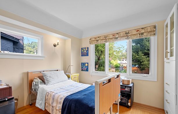 3247 W 30th Avenue MacKenzie Heights