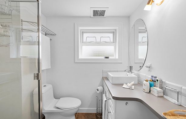 3247 W 30th Avenue MacKenzie Heights