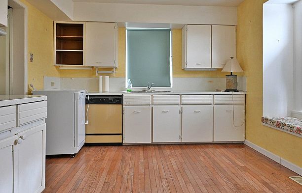 2720 W 24th Avenue Arbutus