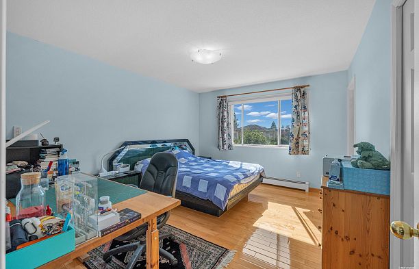 426 W 44th Avenue Oakridge VW