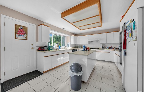 426 W 44th Avenue Oakridge VW