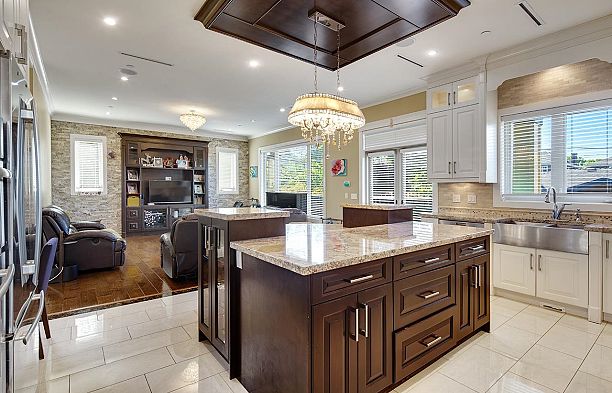 2168 W 16th Avenue Arbutus