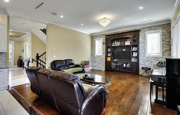 2168 W 16th Avenue Arbutus