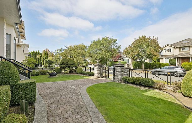 2236 W 20th Avenue Arbutus