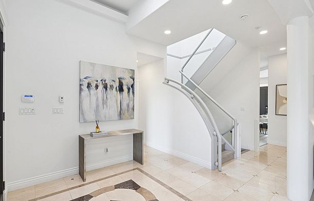 2236 W 20th Avenue Arbutus