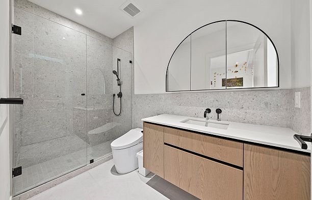 3227 W 35th Avenue MacKenzie Heights