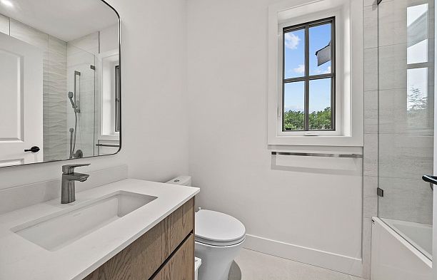 3227 W 35th Avenue MacKenzie Heights