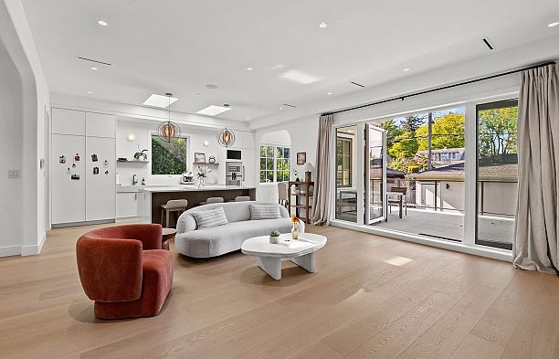 3227 W 35th Avenue MacKenzie Heights