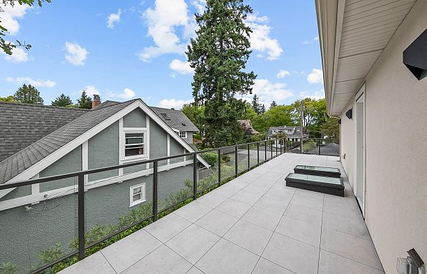 3227 W 35th Avenue MacKenzie Heights