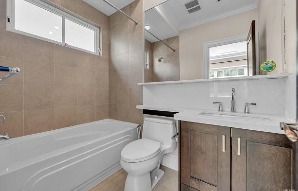 2069 W 28th Avenue Quilchena