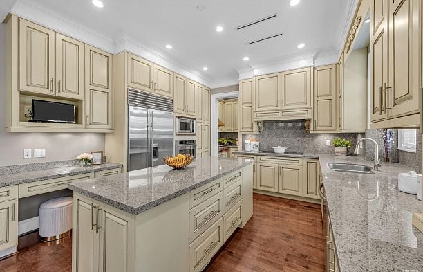 2069 W 28th Avenue Quilchena