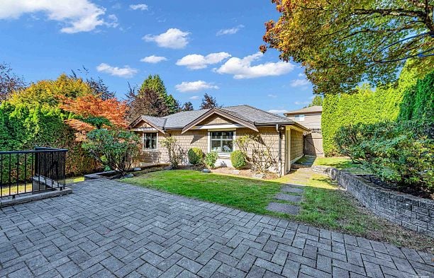 2069 W 28th Avenue Quilchena